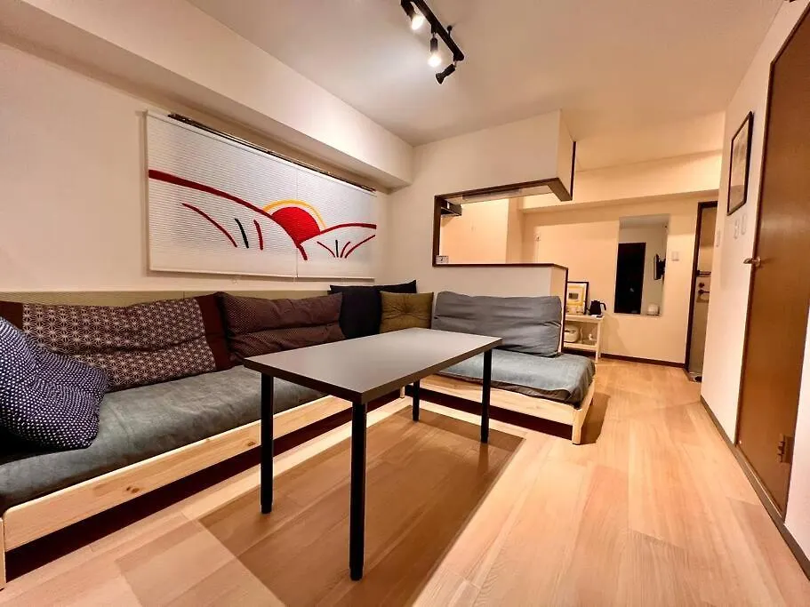 Apartmán 浅草寺3分｜浅草寺駅6分｜畳寝室｜最大2~6人｜ベランダスカイツリー！空港直通！