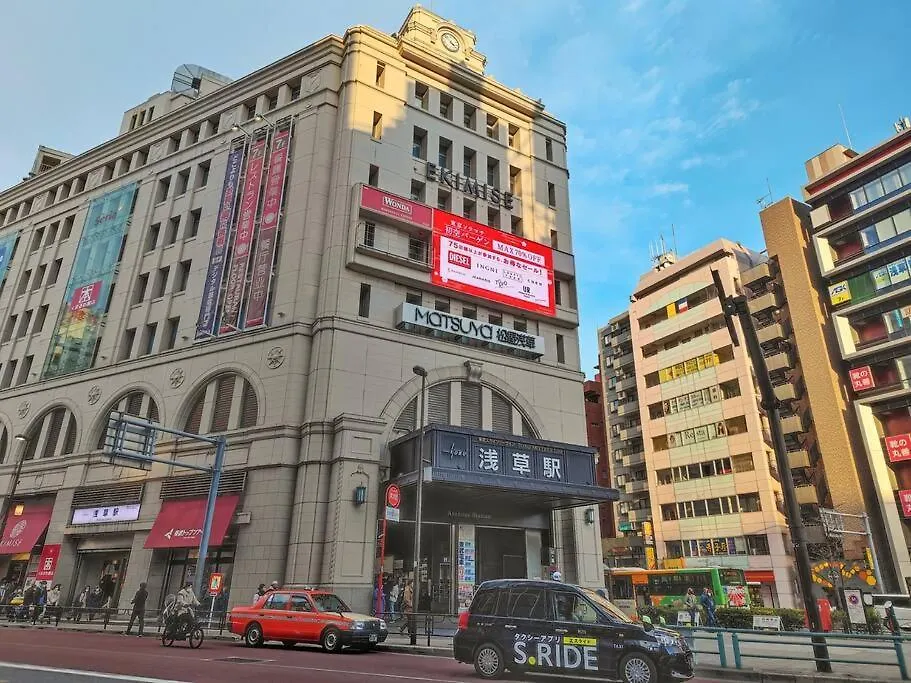 浅草寺3分｜浅草寺駅6分｜畳寝室｜最大2~6人｜ベランダスカイツリー！空港直通！ Apartmán Prefektura Tokio